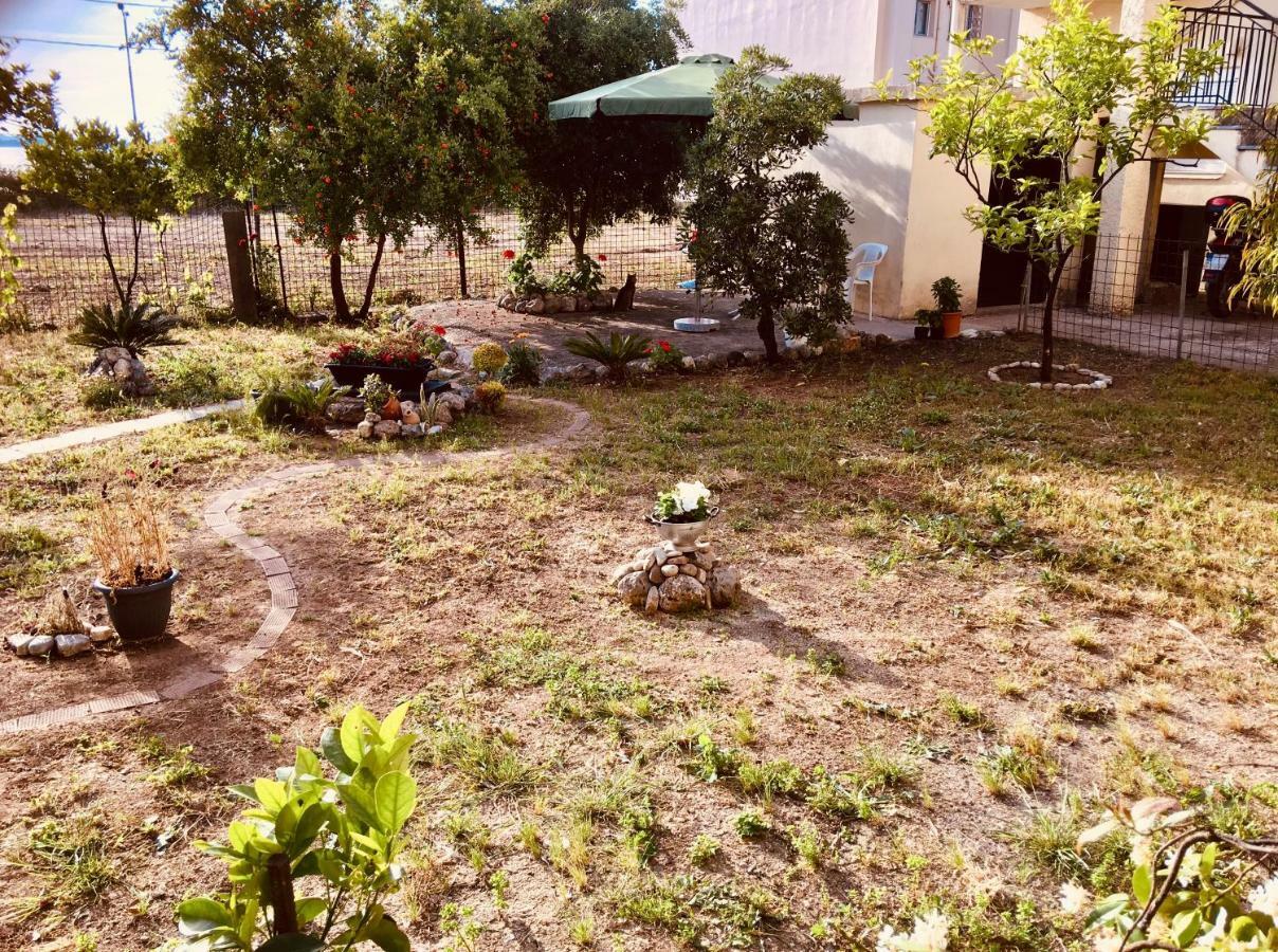 Eleutheria Rooms Igumeníca Kültér fotó